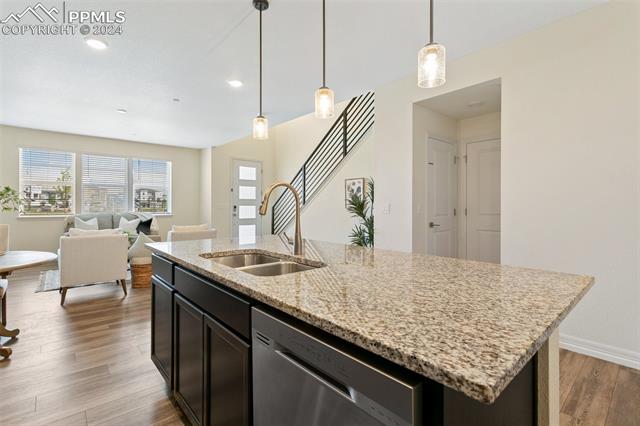 1805 Rose Quartz Heights