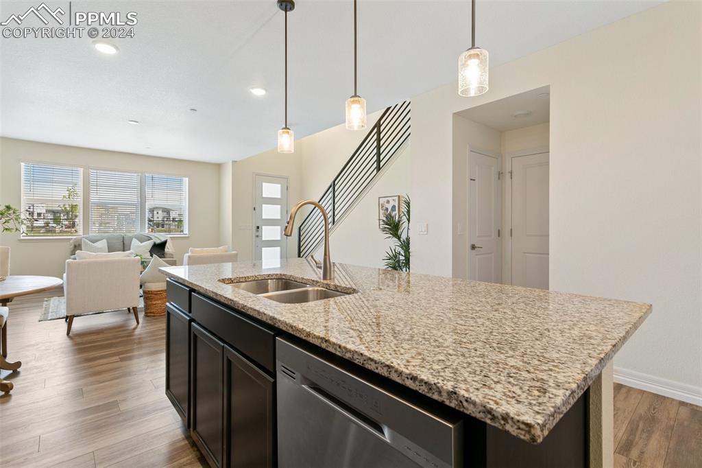 1805 Rose Quartz Heights