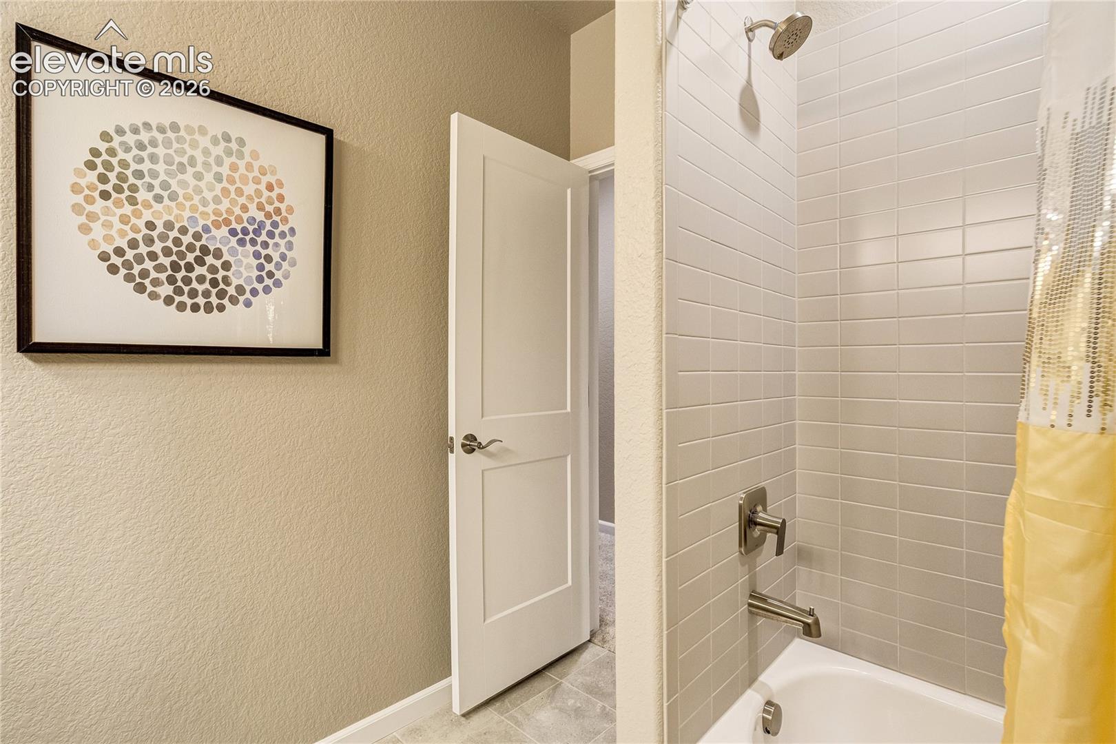 10573 Kelowna View