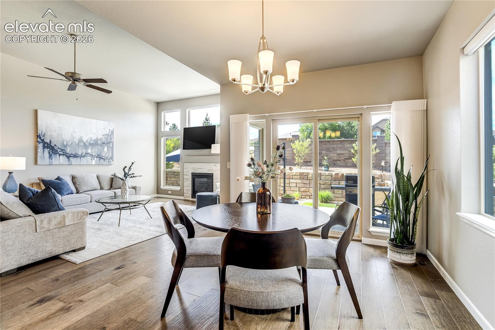 10573 Kelowna View