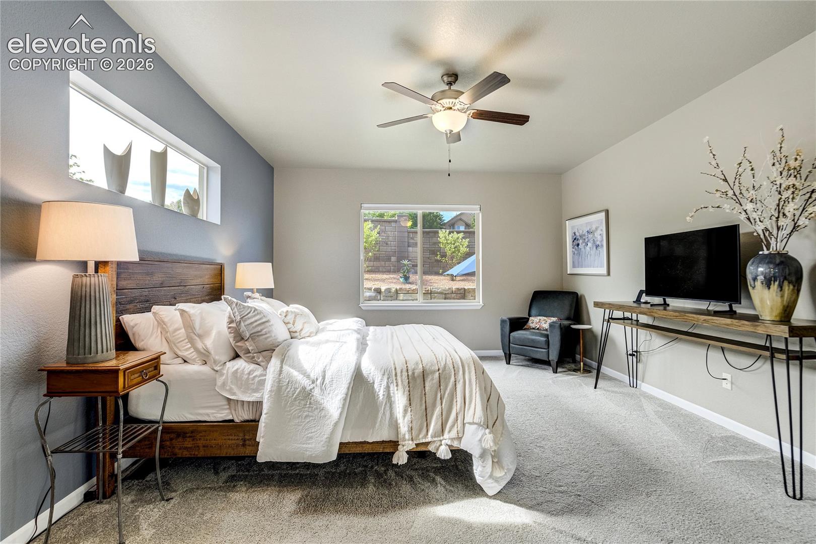 10573 Kelowna View