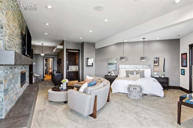 3870 S Club Drive