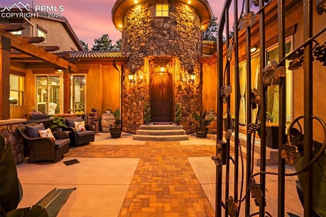 4558 Silver Nell Drive