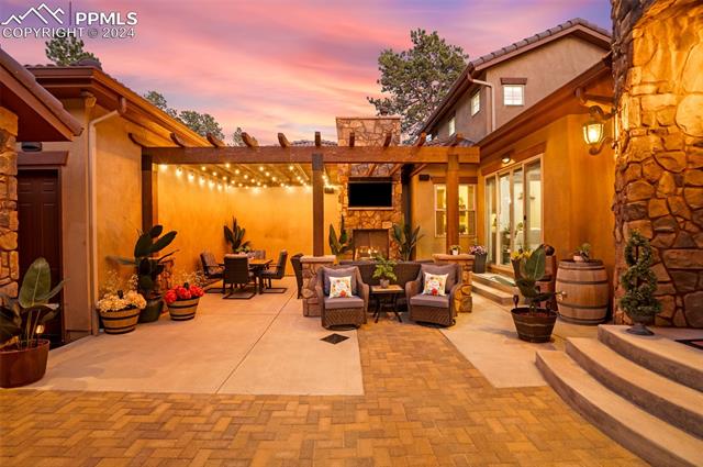 4558 Silver Nell Drive