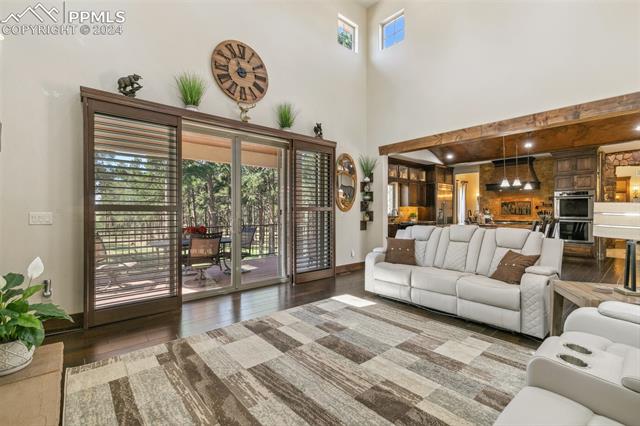 4558 Silver Nell Drive