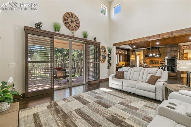 4558 Silver Nell Drive