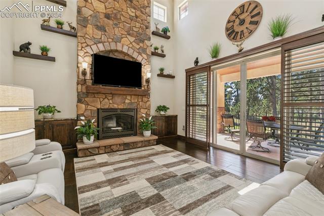 4558 Silver Nell Drive