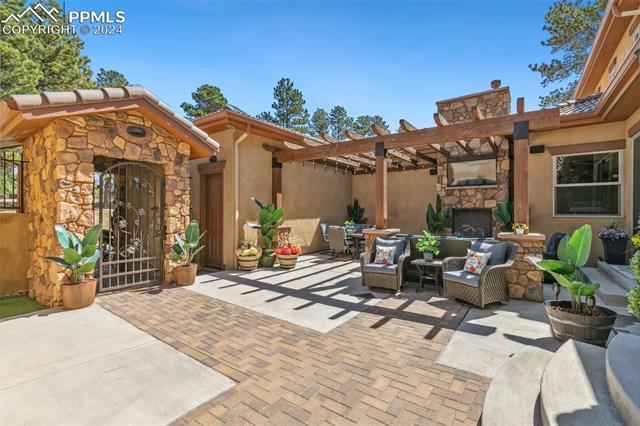 4558 Silver Nell Drive