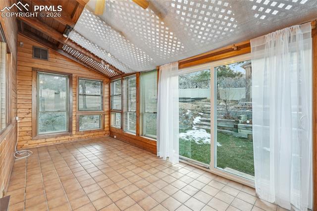 5368 W Cliff Point Circle