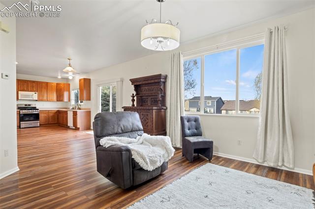 7215 Bonnie Brae Lane
