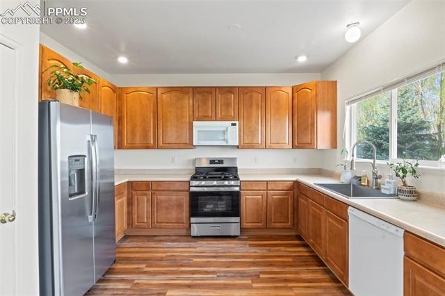 7215 Bonnie Brae Lane