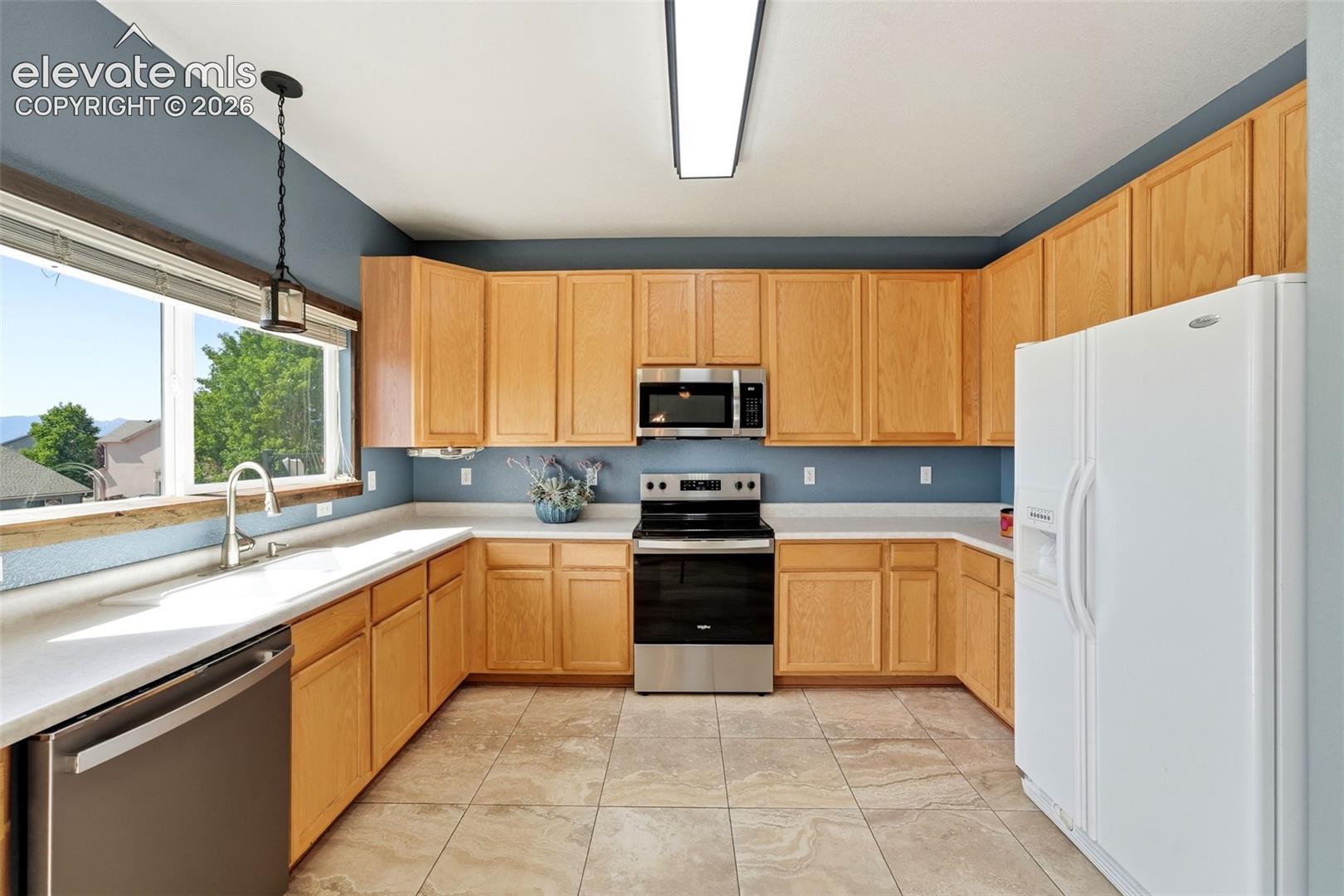 7105 Amber Ridge Drive