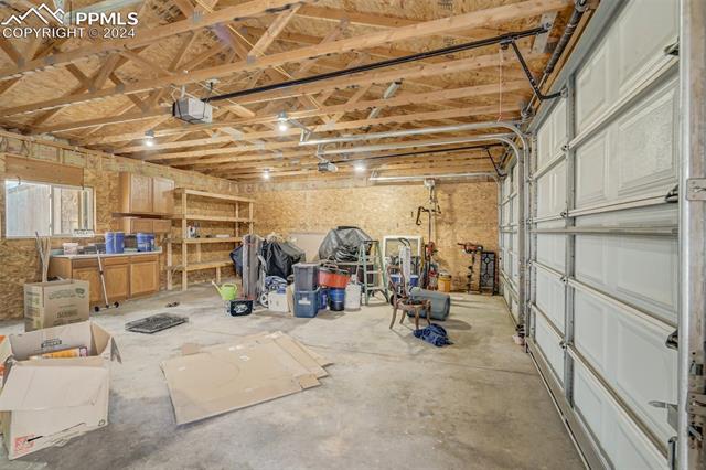 2285 E Ellicott Road S