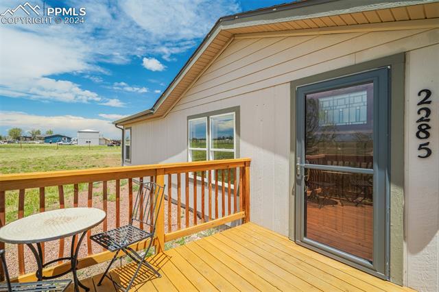 2285 E Ellicott Road S