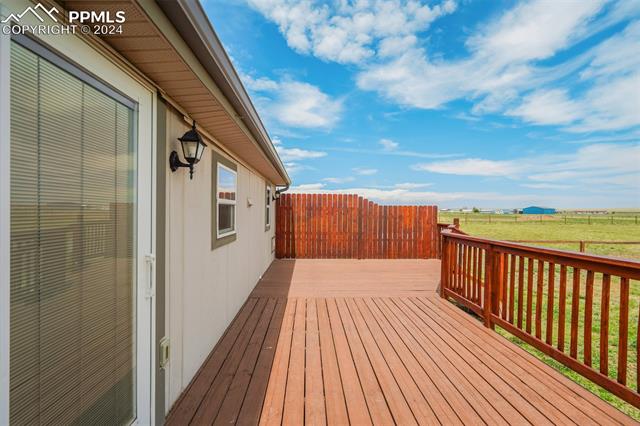 2285 E Ellicott Road S