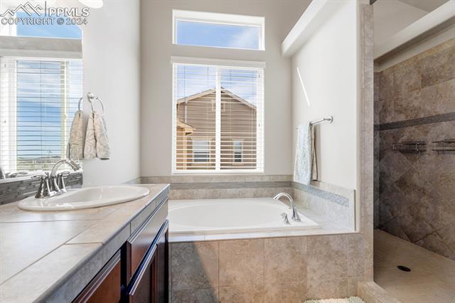 12531 Handles Peak Way