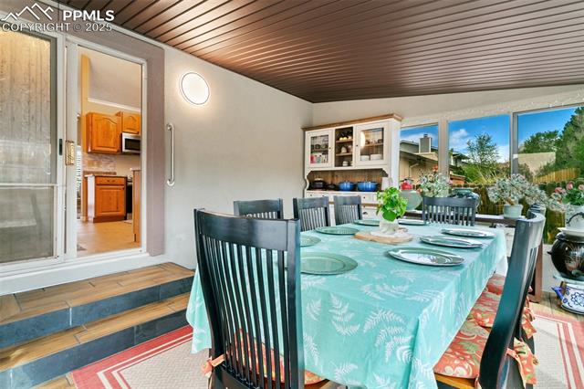 2005 Ambleside Drive