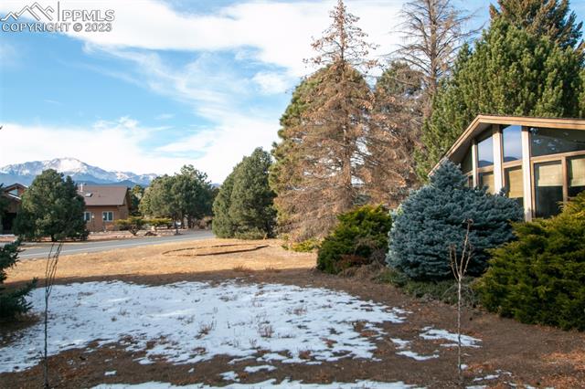 1690 Hill Circle