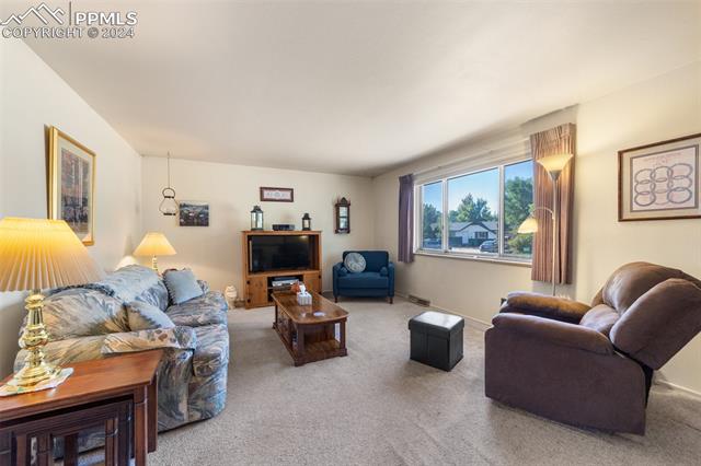 155 S Brentwood Drive