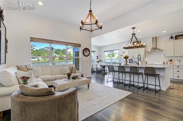 1058 Charismatic Way