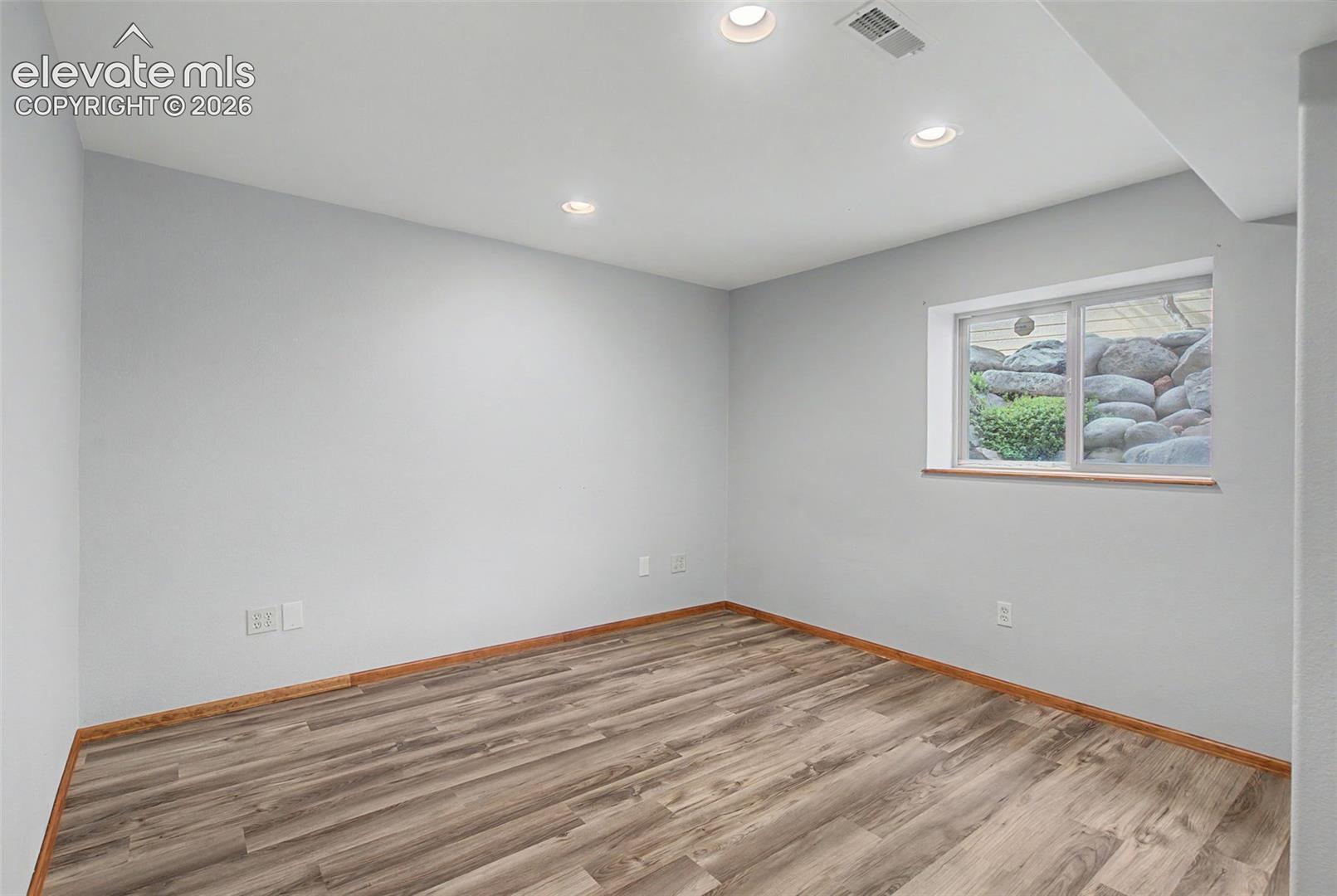 2460 Shiprock Way
