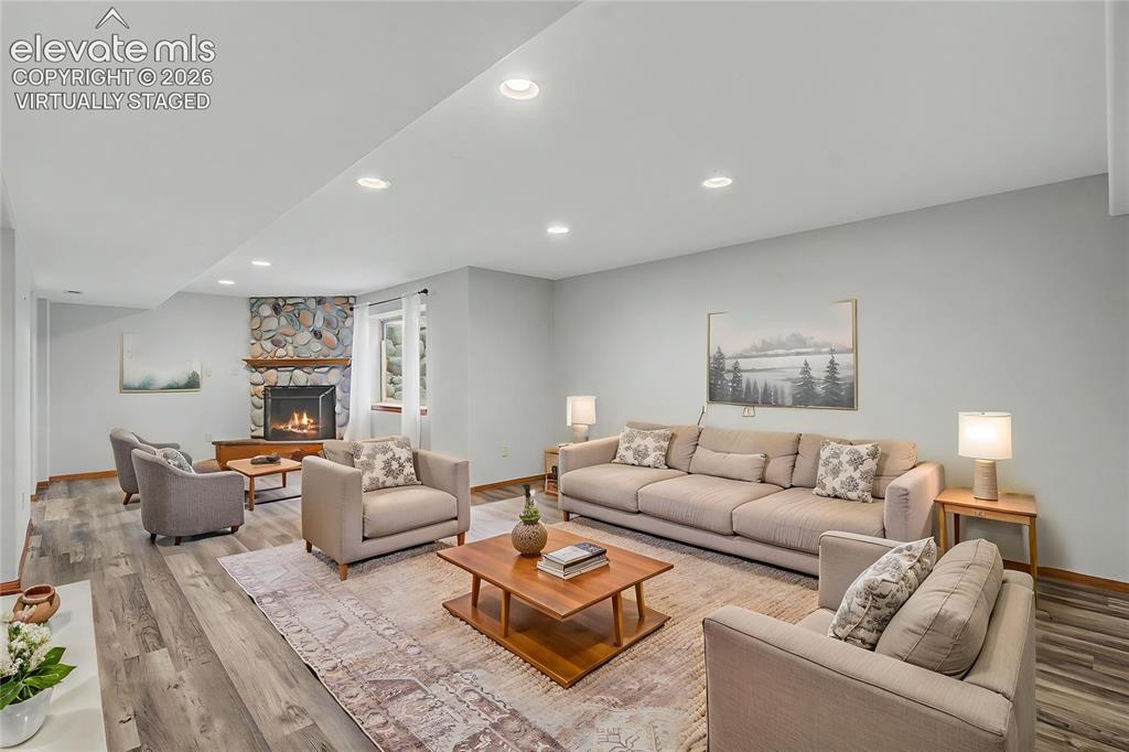 2460 Shiprock Way