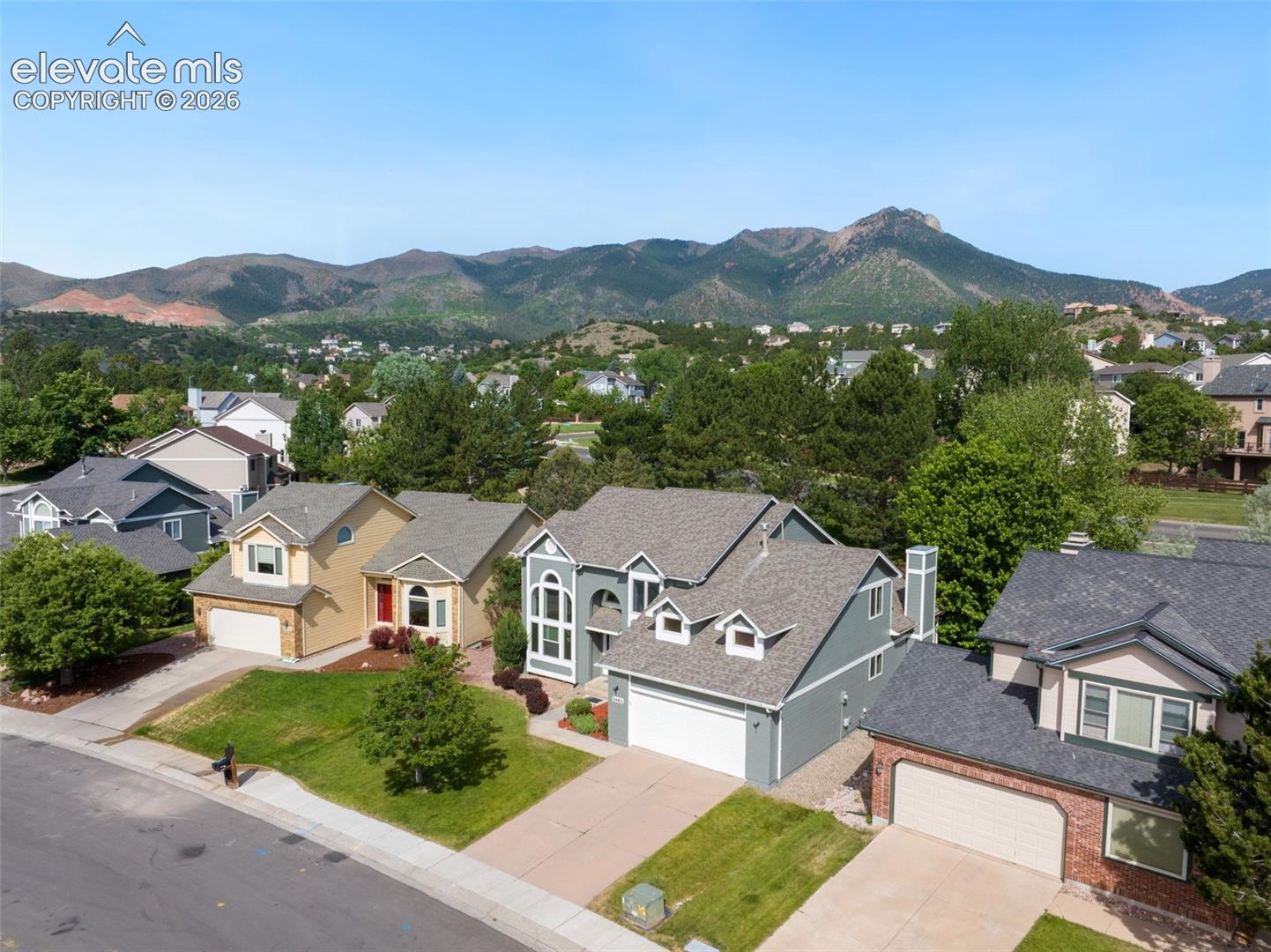 2460 Shiprock Way
