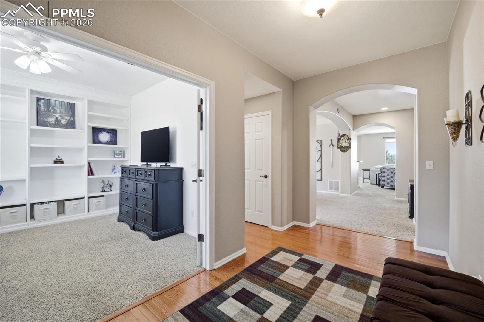 6976 Cobblecreek Drive