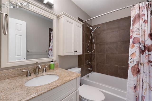 5415 Escondido Court