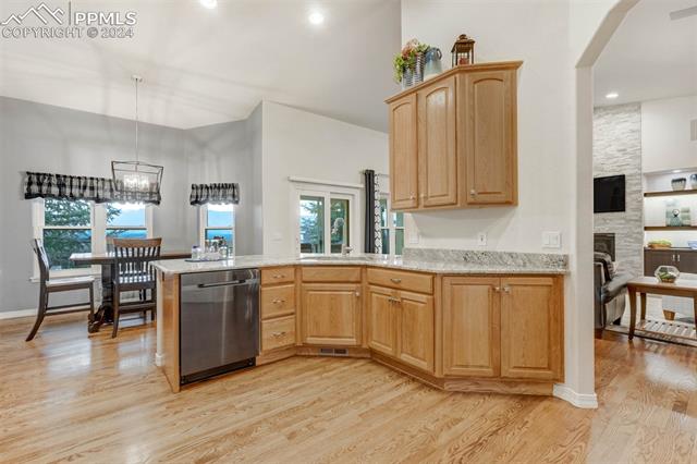 14324 Eagle Villa Grove