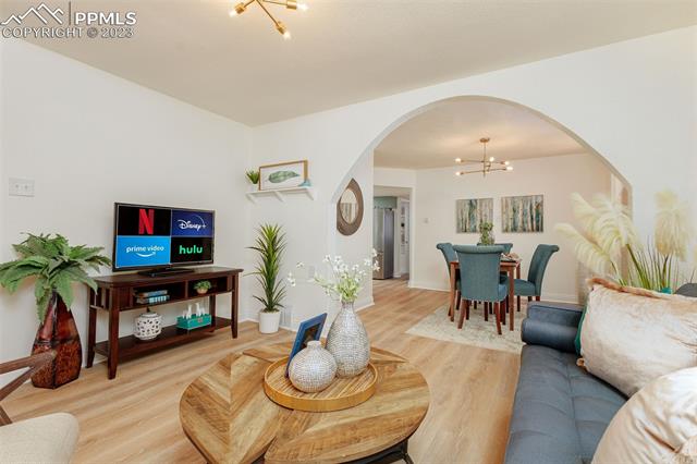 905 W Cucharras Street