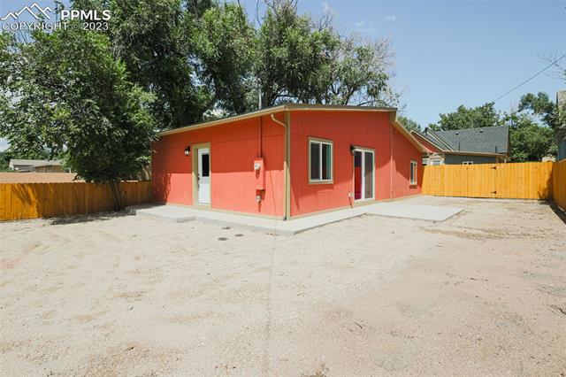 905 W Cucharras Street