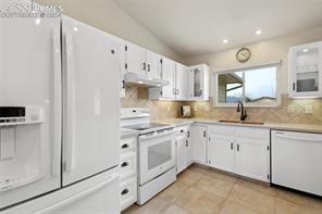 5985 Leewood Drive