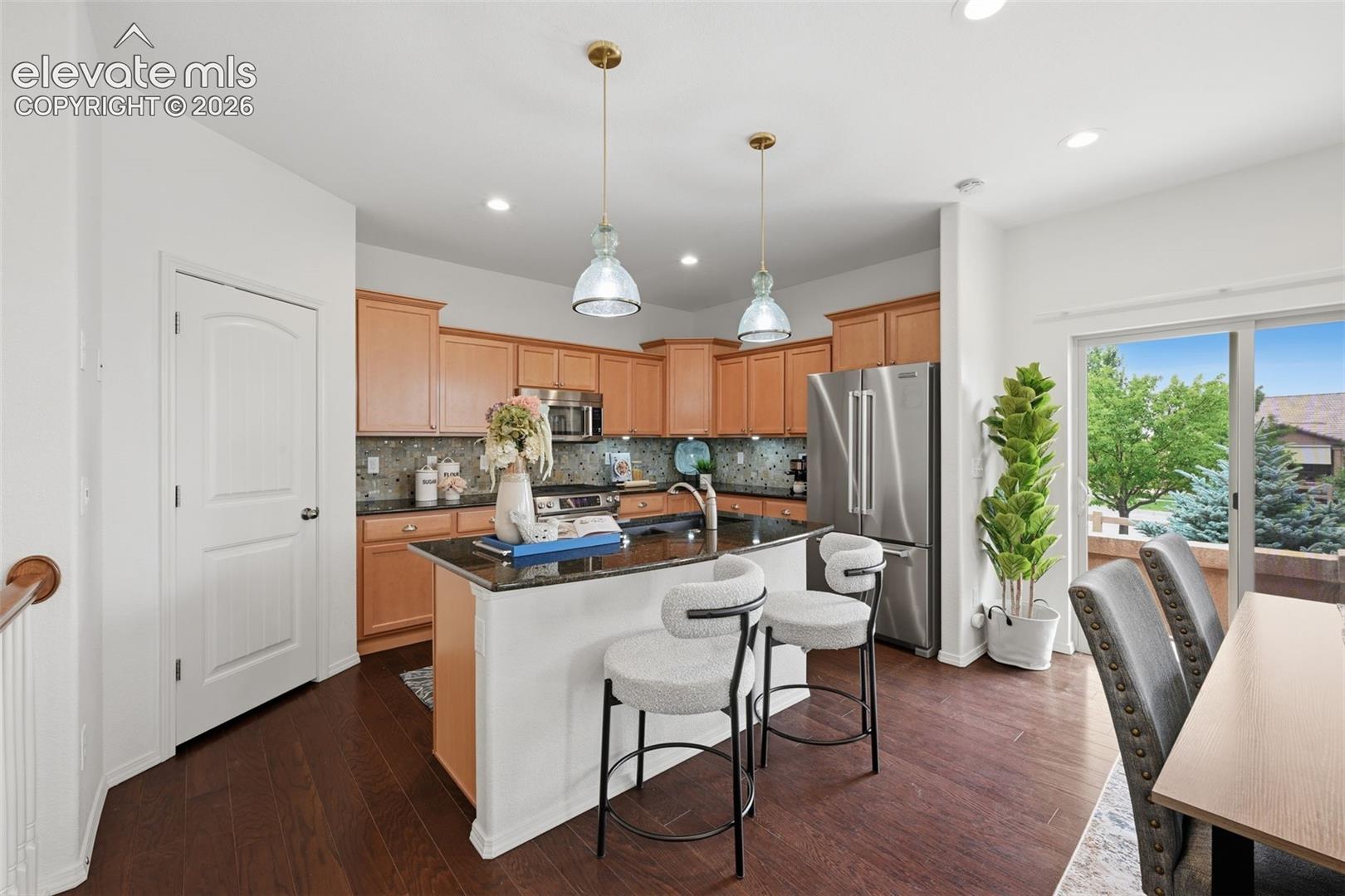 13114 Cake Bread Heights