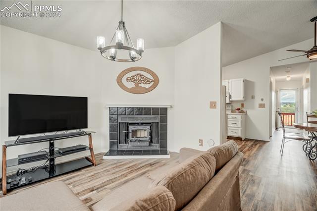 6478 Chantilly Place