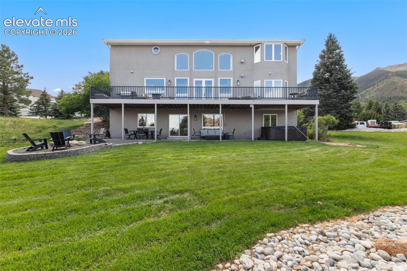8025 Applestone Trail