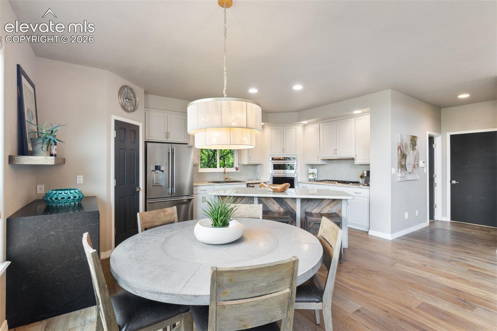 8025 Applestone Trail
