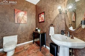 3035 Blodgett Drive