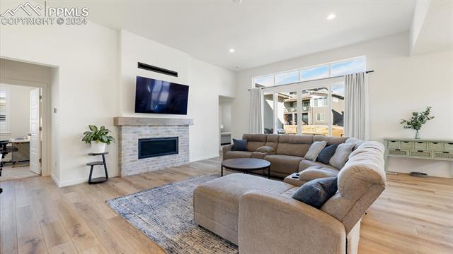 9250 Gallery Place