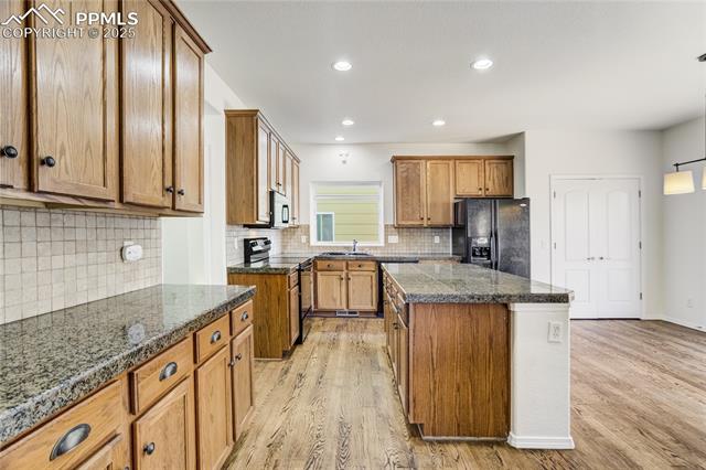 6674 Thistlewood Street