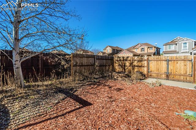 6674 Thistlewood Street