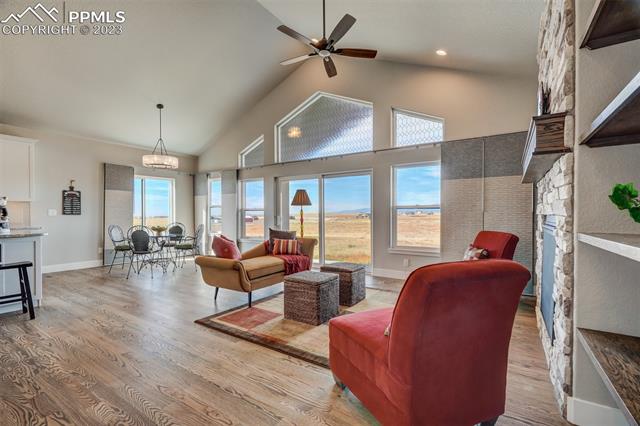 19270 Good Life View