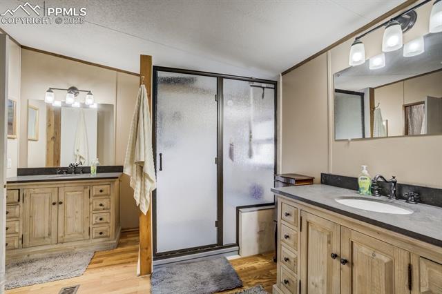 5735 Miss Ellie Lane