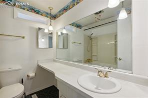 1410 Moffat Circle