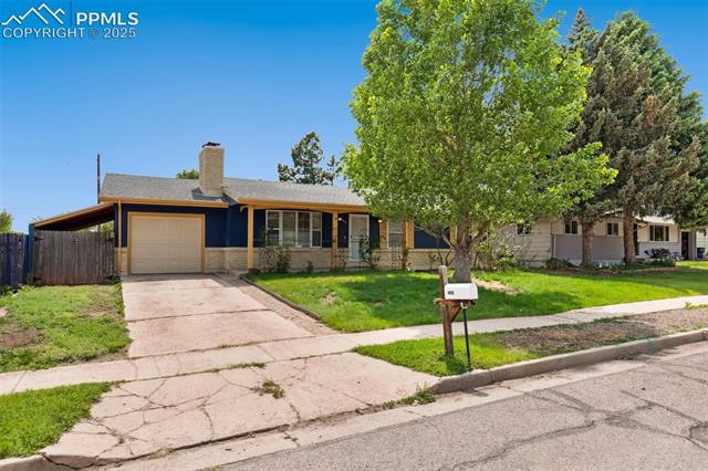 1410 Moffat Circle
