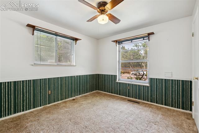 1410 Moffat Circle