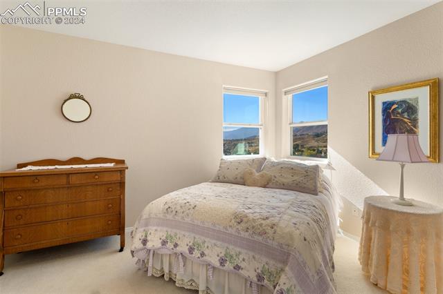 1940 Bluffside Terrace