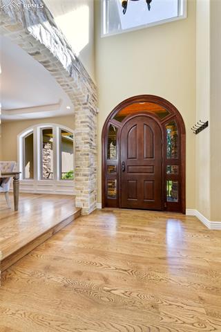 710 W Caspian Court