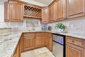 710 W Caspian Court