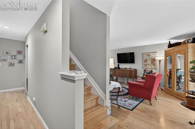 686 Echo Lane